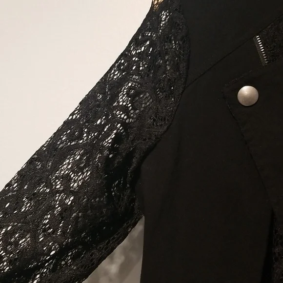 Lace Blazer - Picture 4 of 11